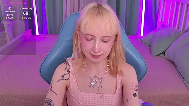 Snapshot of _Babyface_ chatting on 05.27.26 Babyface online show from 05.27.26