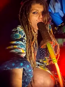 Snapshot of Horny_hippie chatting on 02.12.25 Horny hippie online show from 02.12.25