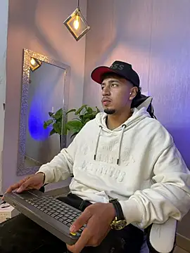 Brand Collins online show from 05.16.26