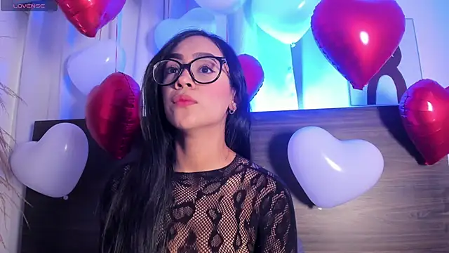 Snapshot of Klohewilliams_ chatting on 02.12.26 Klohewilliams online show from 02.12.26