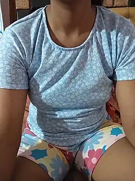 RASHMI SHARMA9 online show from 05.22.26