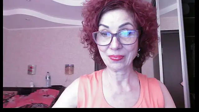 Snapshot of Kelly_Flurr chatting on 06.05.26 Kelly Flurr online show from 06.05.26