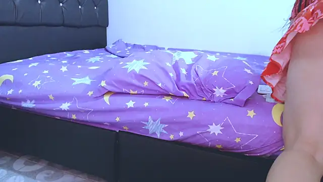 NoaLeon21 online show from 12.17.25