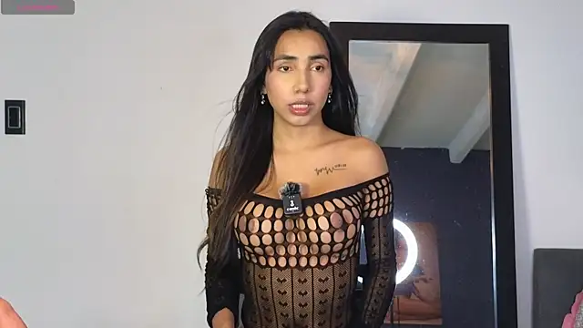 Snapshot of BRENDAGUERRA_ chatting on 04.21.26 BRENDAGUERRA online show from 04.21.26