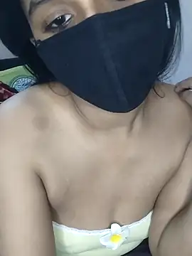 Snapshot of your-Mia07 chatting on 11.28.25 your-Mia07 online show from 11.28.25