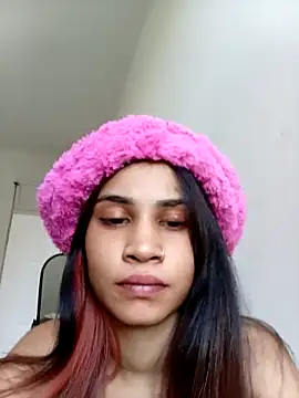 Snapshot of Miss-Perfection chatting on 04.08.26 Miss-Perfection online show from 04.08.26