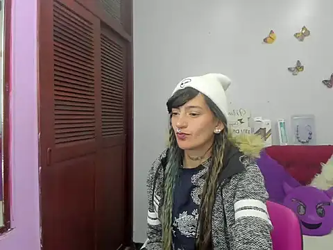 Dark Dominika online show from 12.18.25