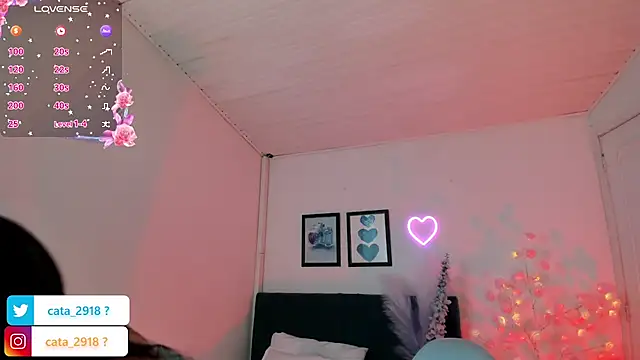 Snapshot of megan_rosse11 chatting on 12.01.25 megan rosse11 online show from 12.01.25