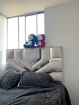 RedFox Golden online show from 11.27.25