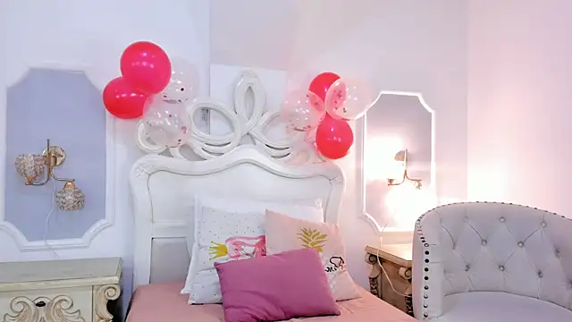 miss vivienne online show from 02.12.26