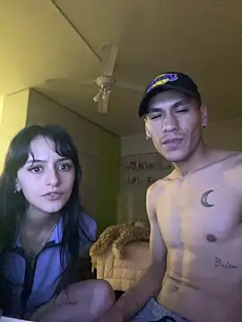 ParejaJovenZSur online show from 11.26.25