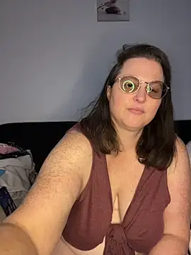 bea french curvy online show from 03.07.26