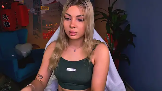 HyileyClark online show from 02.24.26