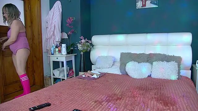 Cougar Milff online show from 04.09.26