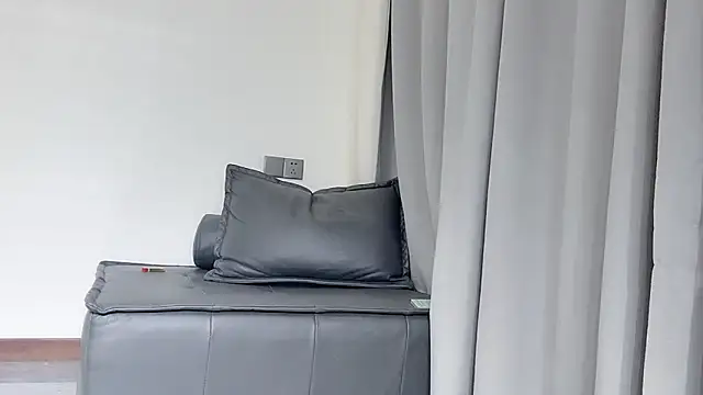 Snapshot of wanou33669 chatting on 12.05.25 wanou33669 online show from 12.05.25