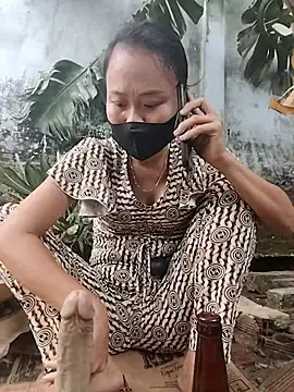 LoveDirty3x online show from 11.29.25