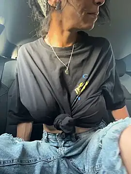 Snapshot of Soniaxxx31 chatting on 04.10.26 Soniaxxx31 online show from 04.10.26