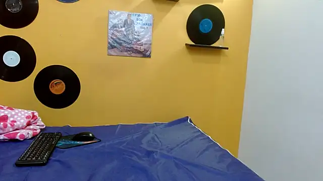 thecatsweet833 online show from 12.02.25