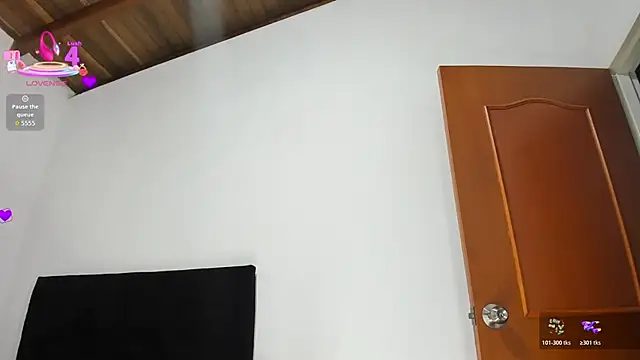 NahomiiAcosta online show from 12.02.25