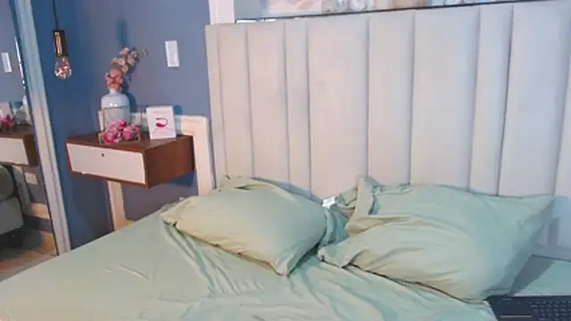 Chelseadow online show from 04.05.26