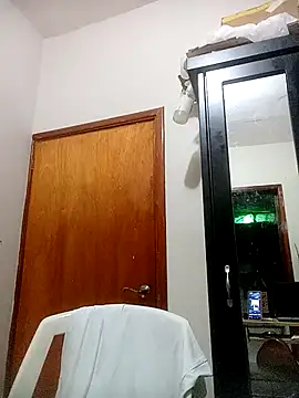 Snapshot of qaarlyfogosa chatting on 11.28.25 qaarlyfogosa online show from 11.28.25