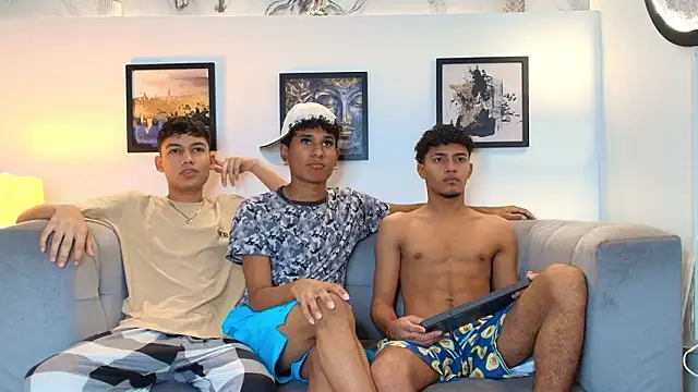 COUPLES BOYS online show from 03.13.26