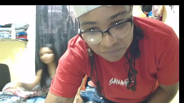 lia Hazbun online show from 01.12.26