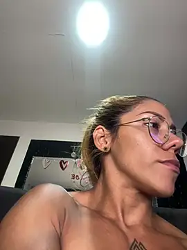 Snapshot of sexymusclegoddess chatting on 05.16.26 sexymusclegoddess online show from 05.16.26