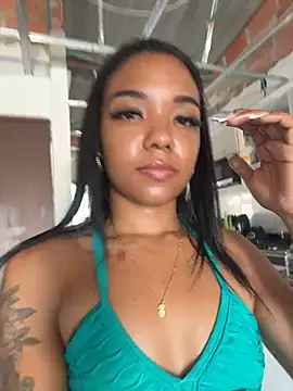 Snapshot of caro_ebony chatting on 01.08.26 caro ebony online show from 01.08.26