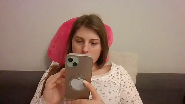 Snapshot of Devil_Maiden chatting on 03.26.26 Devil Maiden online show from 03.26.26