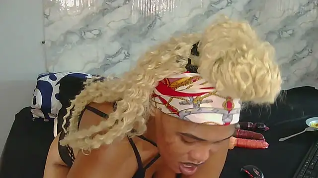 Snapshot of SexyZuluBarbie chatting on 03.27.26 SexyZuluBarbie online show from 03.27.26