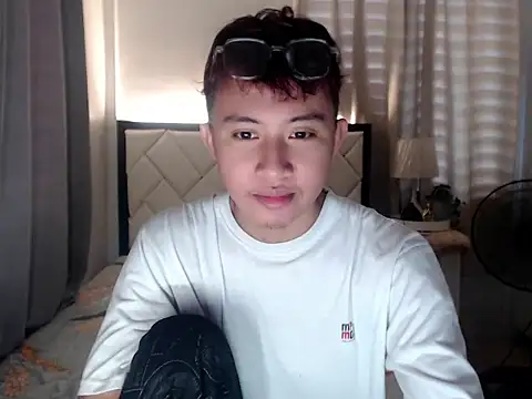 asiantwink0000 online show from 02.11.26