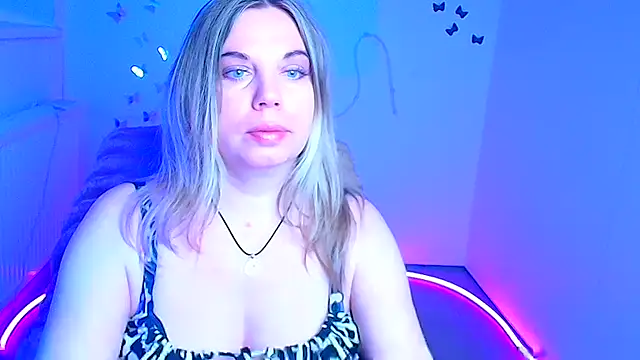 Amanda Swannn online show from 04.08.26