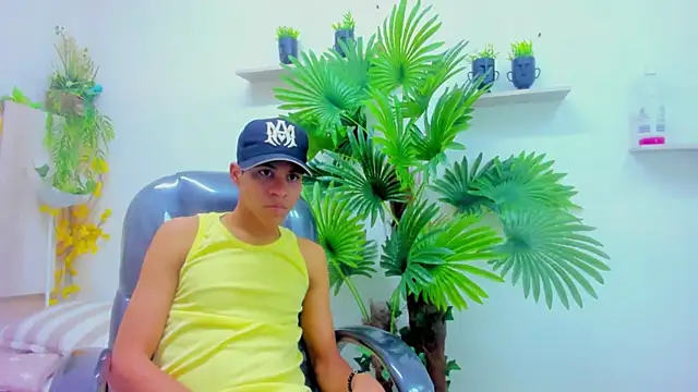 MorochoHott online show from 11.27.25