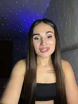 Snapshot of MonikaSi chatting on 01.18.26 MonikaSi online show from 01.18.26