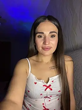 Snapshot of MonikaSi chatting on 02.08.26 MonikaSi online show from 02.08.26