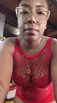 Snapshot of ChanneldelaCroix chatting on 04.18.26 ChanneldelaCroix online show from 04.18.26