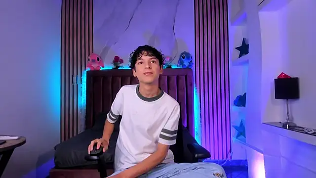 Snapshot of SthepanodiMonaco chatting on 01.08.26 SthepanodiMonaco online show from 01.08.26