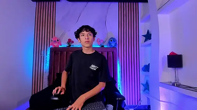 Snapshot of SthepanodiMonaco chatting on 01.17.26 SthepanodiMonaco online show from 01.17.26