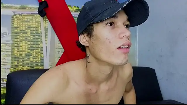 Snapshot of Melanny-hot-tonny chatting on 11.30.25 Melanny-hot-tonny online show from 11.30.25