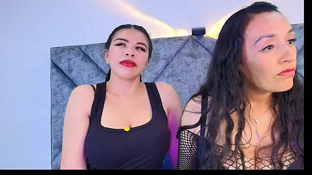 Nahomi rous777 online show from 11.28.25