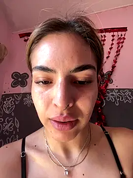 Snapshot of CammyyDomm chatting on 11.28.25 CammyyDomm online show from 11.28.25