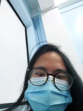 Snapshot of xxdreamgirl69 chatting on 02.13.26 xxdreamgirl69 online show from 02.13.26