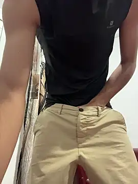 Snapshot of Davisuarez chatting on 03.13.26 Davisuarez online show from 03.13.26