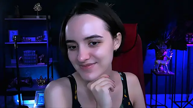 KateWillows online show from 01.06.26