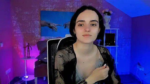 KateWillows online show from 03.16.26