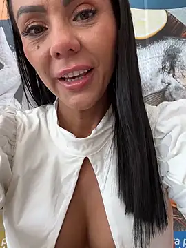 Snapshot of SofhiaTaylor chatting on 02.19.26 SofhiaTaylor online show from 02.19.26