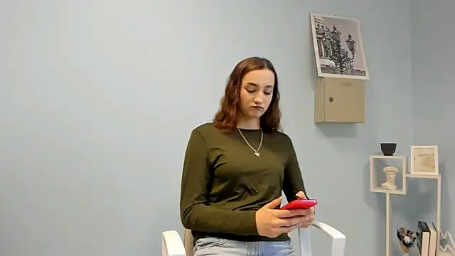 ShelieThetford online show from 11.30.25