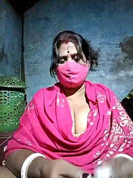 Snapshot of me-pari-hu chatting on 12.16.25 me-pari-hu online show from 12.16.25