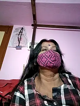 Snapshot of me-pari-hu chatting on 12.22.25 me-pari-hu online show from 12.22.25